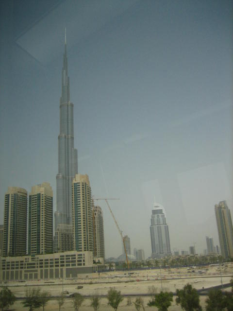 giant skyscraper - free image